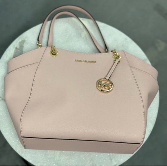 MICHAEL Michael Kors Handbags - NWT Michael KORS tote bag